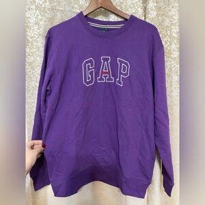 GAP Violet Crewneck with Logo